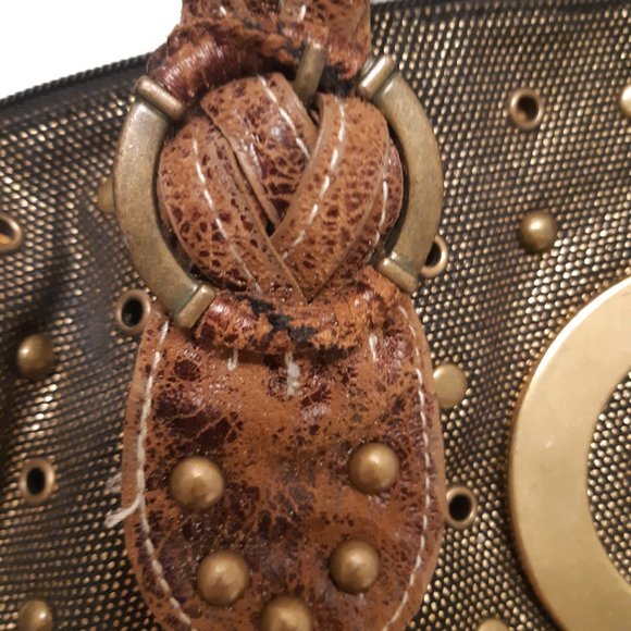 Mark Ecko Purse Gold with Leather Straps very unique . - Picture 4 of 12